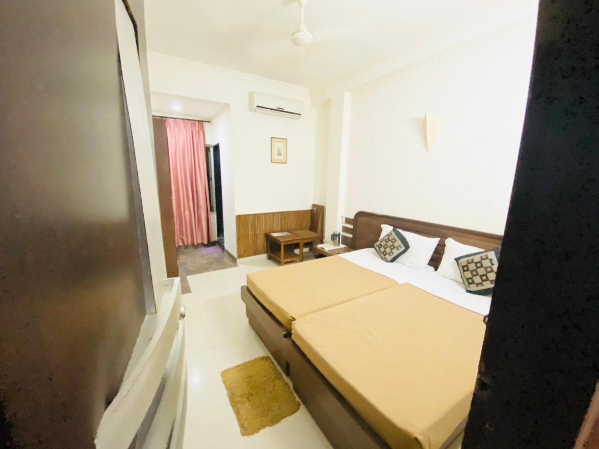Hotel The Galaxy Jabalpur Exterior foto