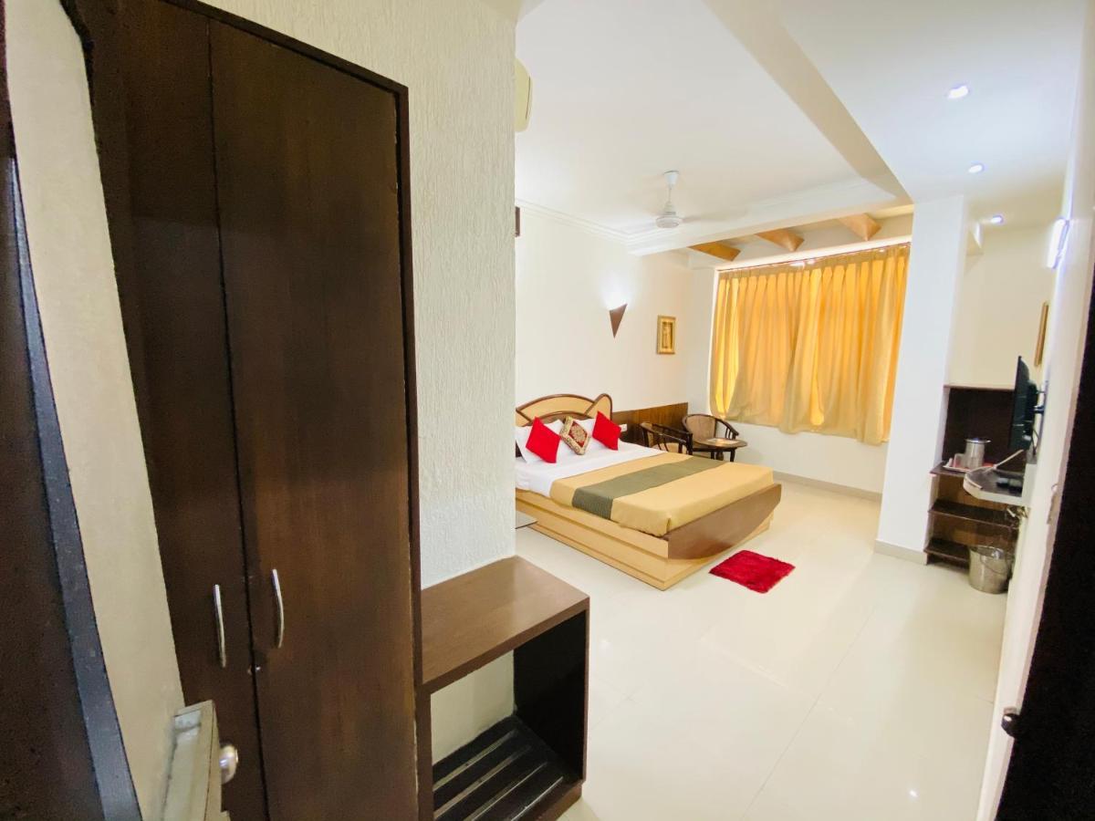 Hotel The Galaxy Jabalpur Exterior foto